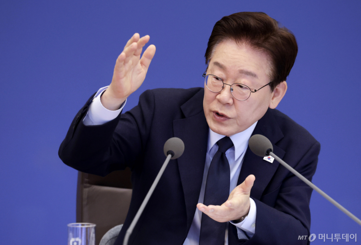 [서울=뉴시스] 최동준 기자 = 이재명 대통령이 6일 청와대에서 열린 국무회의에서 발언하고 있다. 2026.05.06. photocdj@newsis.com /사진=최동준