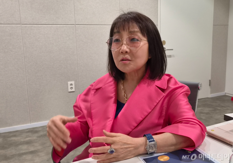 크리스티 김 서울예스병원 국제진료원장이 머니투데이와 인터뷰하고 있다./사진= 박미주 기자