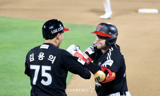 LG 오스틴 딘(오른쪽). /사진=강영조 선임기자