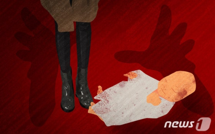 친부 A씨는 평소 집에서 하루 24시간 컴퓨터 6대로 온라인 게임을 돌리며 게임 아이템을 모았다. 취득한 아이템은 그의 유일한 생계 수단이었다. 게임사이트에서 아이템을 판매해 그 수익으로 생계를 유지했다. /사진=뉴스1 DB