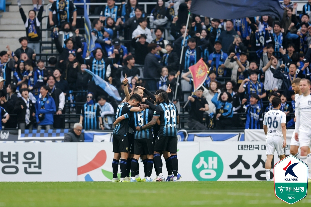 득점 후 기뻐하는 인천 유나이티드 선수들. /사진=한국프로축구연맹 제공