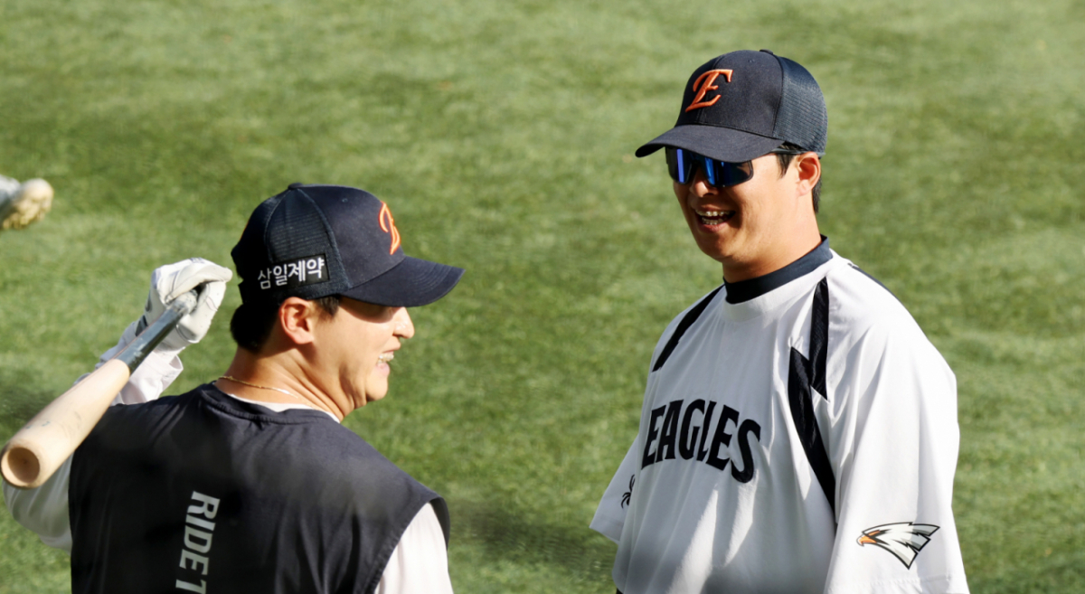 한화 노시환이 4월 22일 잠실야구장에서 열리는 2026KBO리그 LG트윈스와 한화이글스 경기를 앞두고 타격훈련을 하고 있다. 2026.04.22. /사진=강영조 선임기자