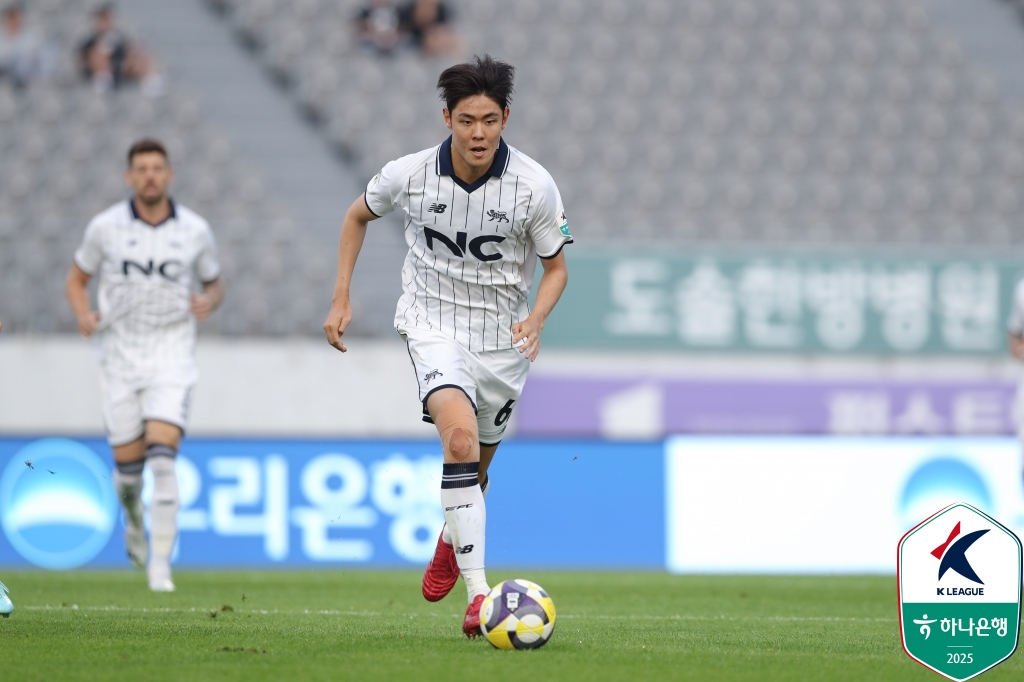 백지웅의 경기 모습. /사진=한국프로축구연맹 제공