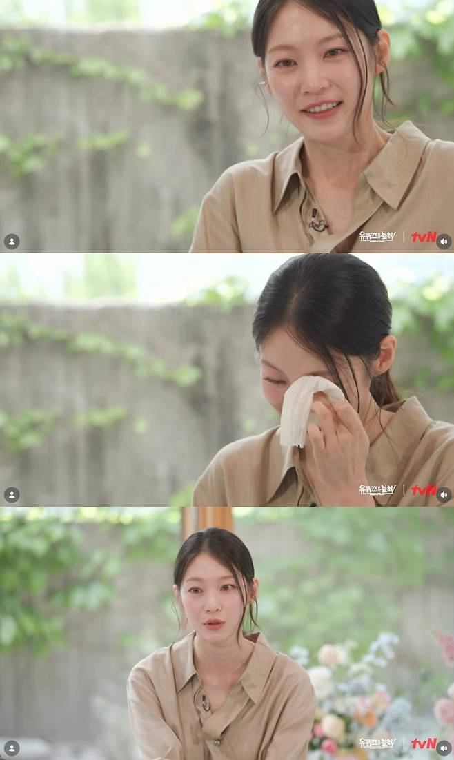 걸그룹 '트와이스' 정연이 친언니인 배우 공승연 덕분에 건강을 되찾은 사연을 공개했다. /사진=유퀴즈 공식계정