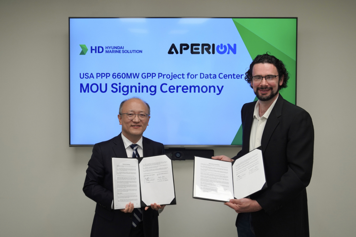 HD현대마린솔루션은 최근 미국 에너지 인프라 개발 기업 에이페리온 에너지 그룹(Aperion Energy Group, 이하 AEG)와 데이터센터 전력용 엔진 유지·보수를 위한 업무협약을 체결했다(왼쪽부터 박영언 HD현대마린솔루션 AM SOLUTION 부문장, 아론 휠러 AEG 최고경영자).
