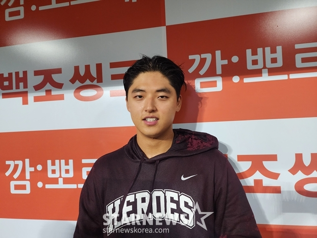지난 4월 26일 고척 삼성전에서 승리투수가 된 뒤 박준현의 모습. /사진=박수진 기자
