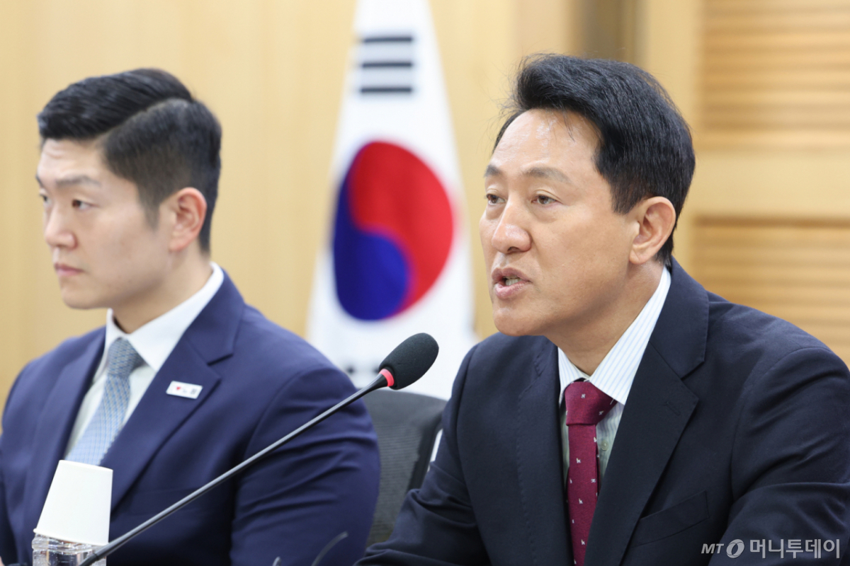 (서울=뉴스1) 신웅수 기자 = 오세훈 국민의힘 서울시장 후보가 18일 서울 여의도 국회 의원회관에서 열린 이재명 정부 1년 부동산정책 평가 및 향후 과제 세미나에서 인사말을 하고 있다. 2026.5.18/뉴스1  Copyright © 뉴스1. All rights reserved. 무단 전재 및 재배포,  AI학습 이용 금지. /사진=(서울=뉴스1) 신웅수 기자
