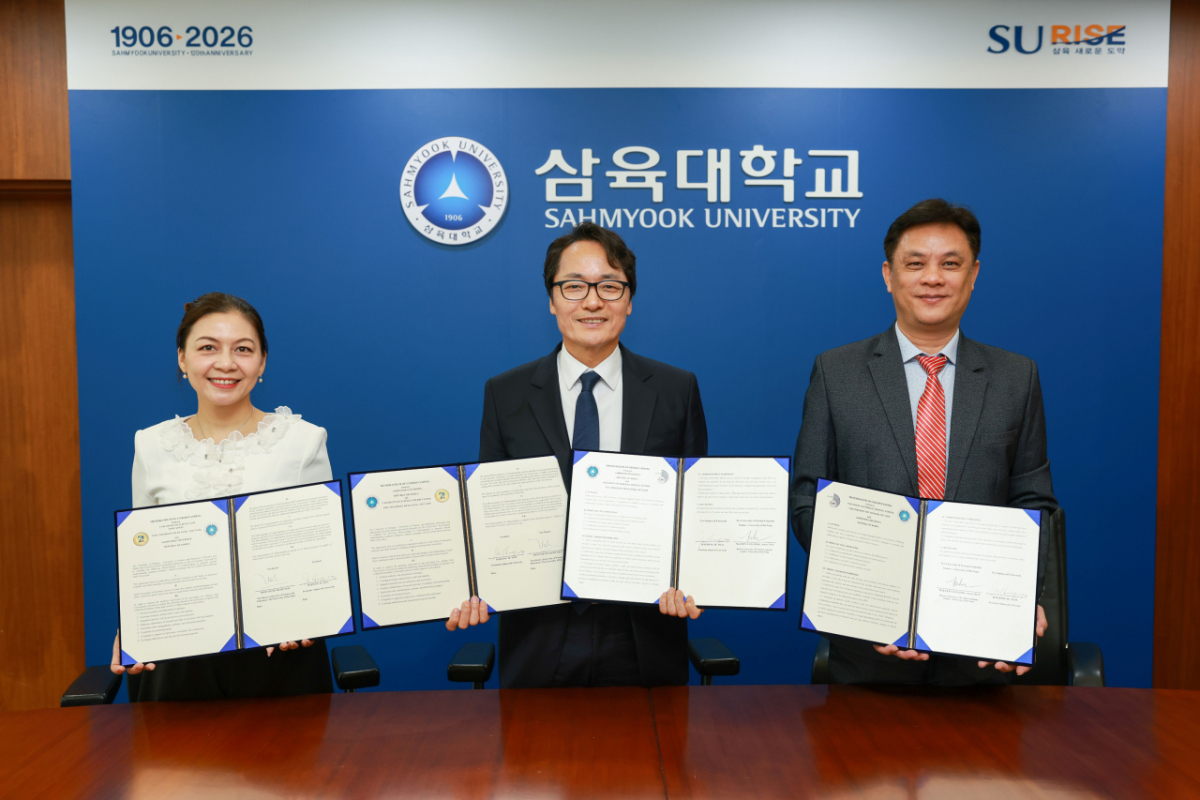 딘 티 미 한 다낭사범대 부총장, 제해종 삼육대 총장, 응우옌 반 롱 다낭외국어대 총장.(왼쪽부터)/사진제공=삼육대