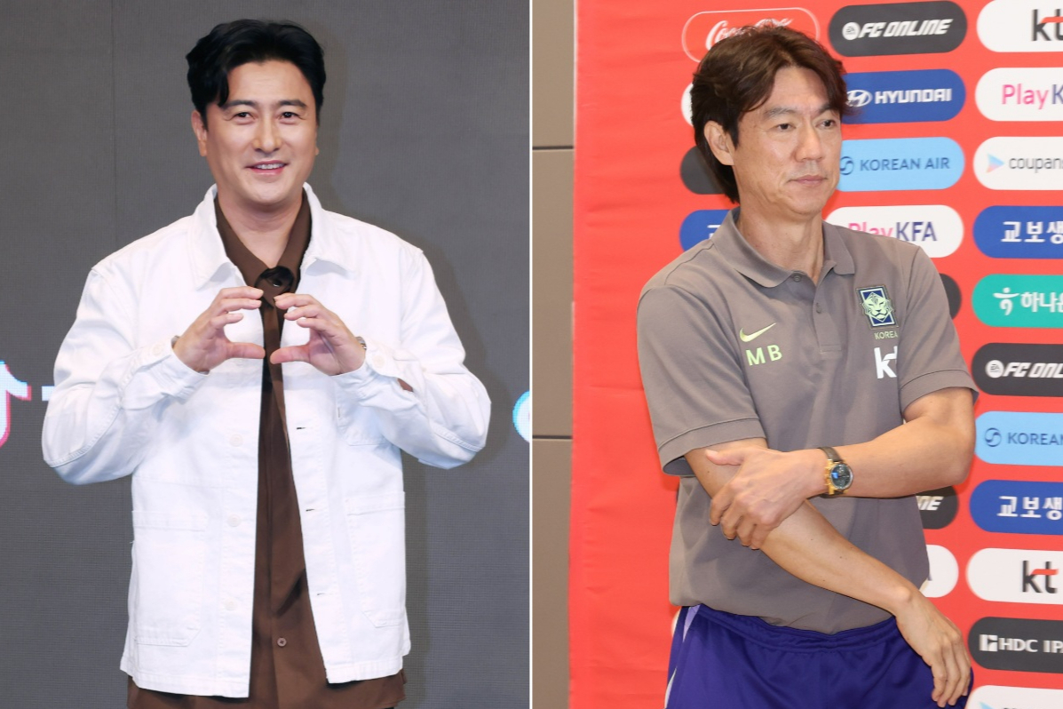 '2026 FIFA 북중미 월드컵'에서 대한민국 축구 국가대표팀을 이끌 홍명보 감독(오른쪽)과 축구선수 출신 방송인 안정환. /사진=스타뉴스, 뉴시스 갈무리