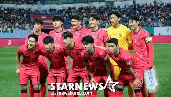 대전월드컵경기장에서 열린 볼리비아전에 나선 베스트 11. 오른쪽 윗줄에 주장 손흥민(로스앤젤레스FC). /사진=강영조 선임기자