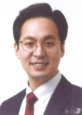 국민의힘 김선민 경남 거제시장 후보는(사진)는 논란이 된 글에 대해 SNS 계정 관리자가 올린 것이라며 "관리자는 '5·18과 관련된 의미를 전혀 인식하지 못한 채, 일상적 SNS 활동이었다'고 해명했다"고 설명했다. /사진제공=중앙선거관리위원회