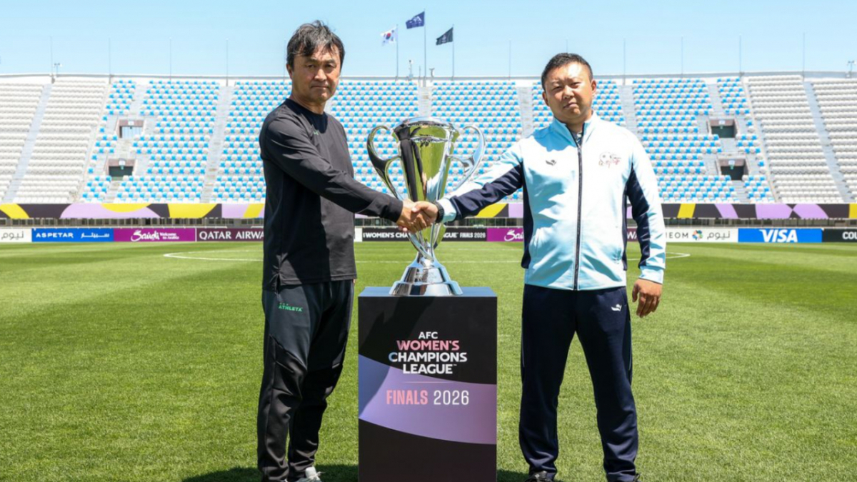 2025-2026 AFC 여자 챔피언스리그 결승을 앞둔 구스노세 나오키 일본 도쿄 베르디 벨레자 감독과 리유일 내고향축구단 감독. /사진=AFC 제공