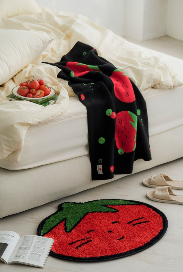  토마토 그래픽 러그 /사진제공=29cm(미도리작업실)