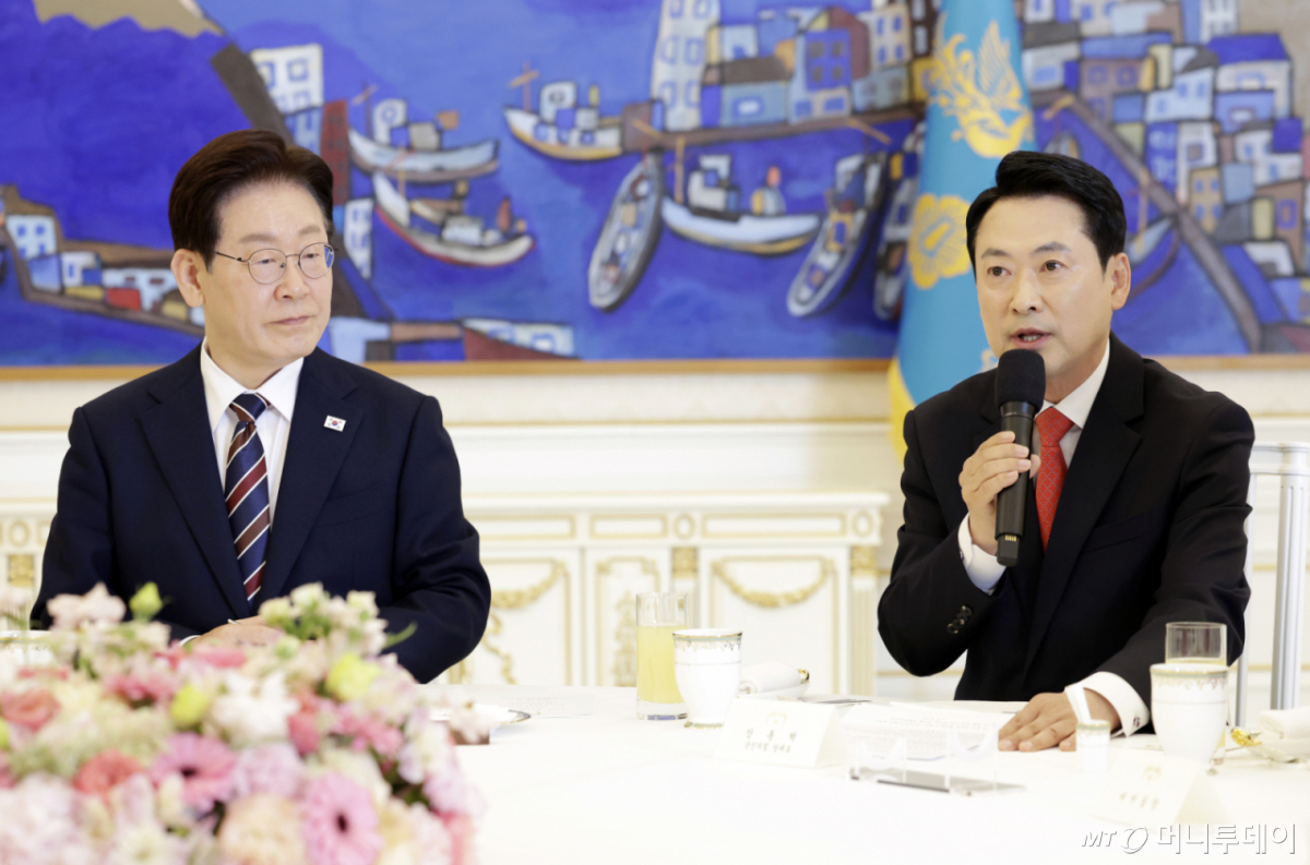 (서울=뉴스1) 이재명 기자 = 장동혁 국민의힘 대표가 7일 청와대에서 열린 여야정 민생경제협의체 회담 및 오찬에서 발언하고 있다. (청와대통신사진기자단) 2026.4.7/뉴스1 Copyright © 뉴스1. All rights reserved. 무단 전재 및 재배포, AI학습 이용 금지. /사진=(서울=뉴스1) 이재명 기자