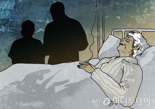 인천 한 요양원에서 80대 환자를 폭행한 요양보호사가 징역형 집행유예를 선고받았다./삽화=임종철 디자인기자