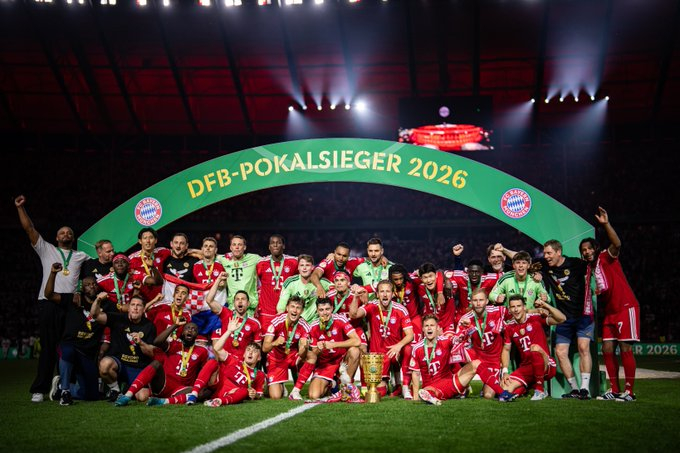 24일 오전 3시(한국시간) 독일 베를린의 올림피아스타디온 베를린에서 열린 2025~2026 DFB 포칼 결승전 우승 세리머니. /사진=바이에른 뮌헨 공식 사회관계망서비스(SNS)