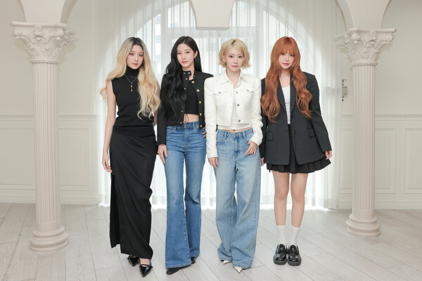 르세라핌 허윤진, 카즈하, 사쿠라, 홍은채 / 사진=쏘스뮤직