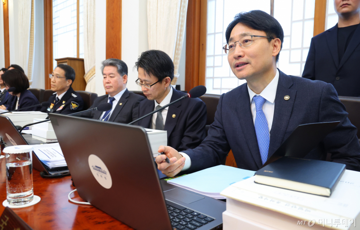 (서울=뉴스1) 허경 기자 = 임광현 국세청장이 28일 청와대에서 열린 제18회 국무회의 겸 제6차 비상경제점검회의에서 발언을 하고 있다. 2026.4.28/뉴스1 Copyright © 뉴스1. All rights reserved. 무단 전재 및 재배포, AI학습 이용 금지. /사진=(서울=뉴스1) 허경 기자