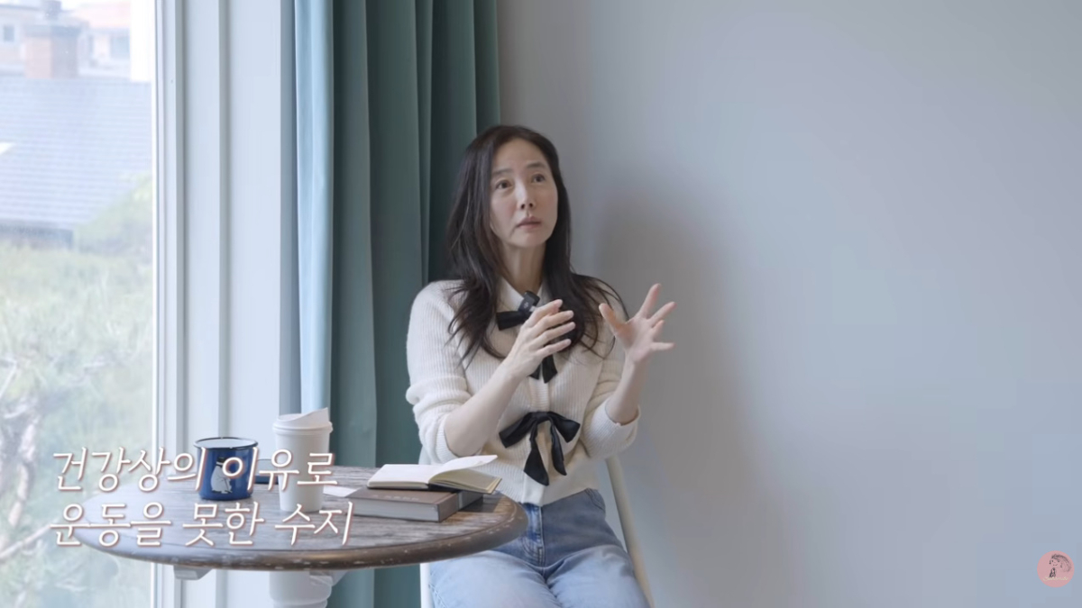 가수 강수지가 두 달간 운동을 하지 못해 혈액 검사 수치가 달라졌다고 밝혔다. /사진=유튜브 채널 '강수지tv 살며 사랑하며 배우며' 영상