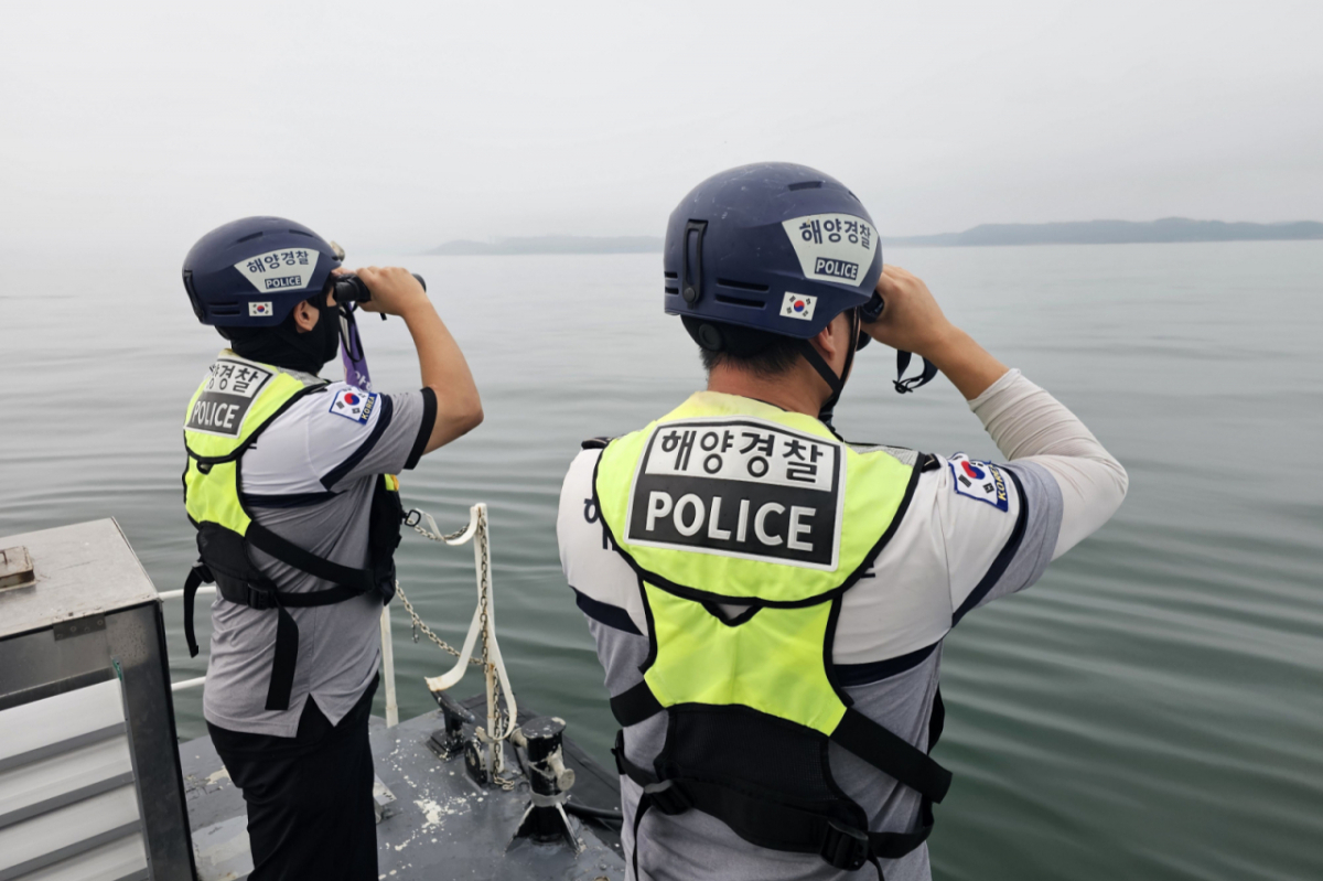 바다를 수색 중인 해양경찰 모습. 기사와 직접적 관련 없는 참고 이미지. /사진=뉴스1(태안해경 제공)