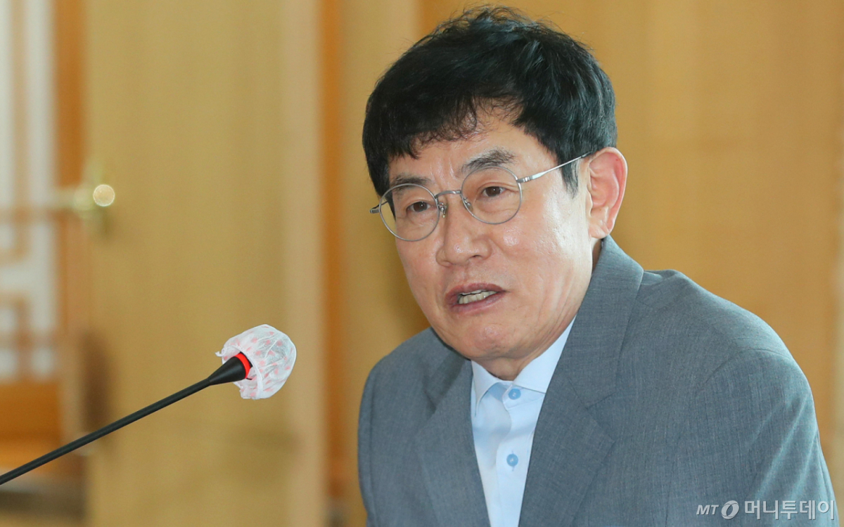 개그맨 이경규가 최근 불거진 건강 이상설을 일축했다. /사진=머니투데이 DB