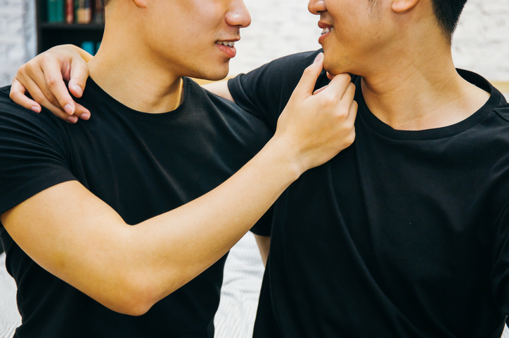 부부관계를 거부하는 남편이 다른 남성과 불륜 관계를 맺고 있었다는 사연이 소개됐다. 사진과 기사 내용은 관련이 없음./사진=게티이미지뱅크.
