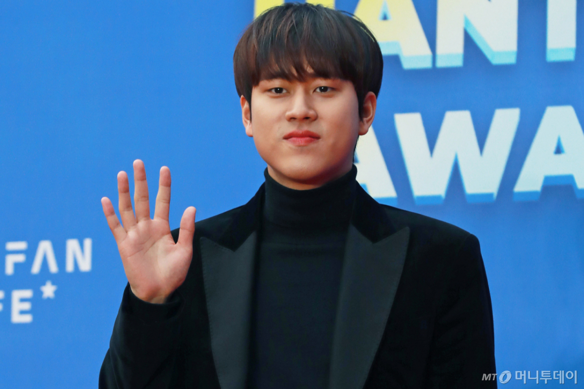 가수 이무진이 20억원대 정산금을 지급받지 못했다며 소속사를 상대로 전속계약 효력을 멈춰달라는 소송을 제기했다. /사진=머니투데이 DB