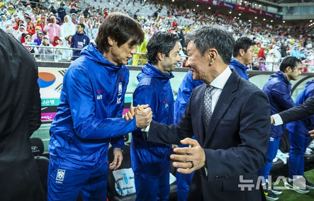 홍명보 한국 축구대표팀 감독(왼쪽)과 정몽규 대한축구협회장. /사진=뉴시스 제공