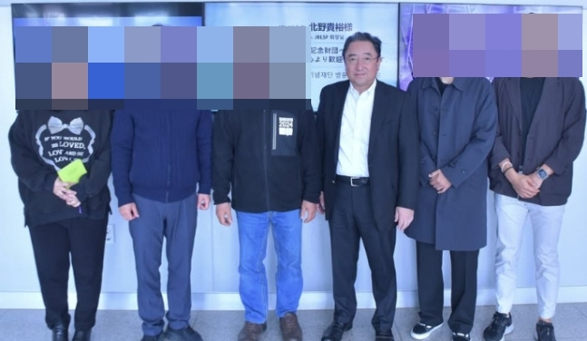 지난달 2018평창기념재단을 방문한 기타노 다카히로(오른쪽에서 세 번째) 전 일본 봅슬레이·루지·스켈레톤 연맹 회장. /사진=대한봅슬레이스켈레톤경기연맹