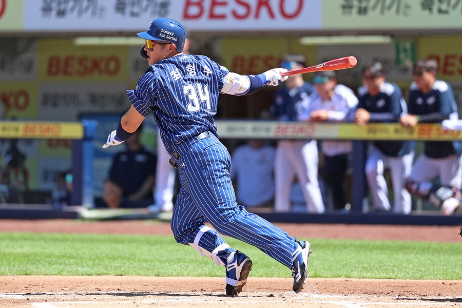 31일 두산전에서 타격하는 최형우. /사진=삼성 라이온즈