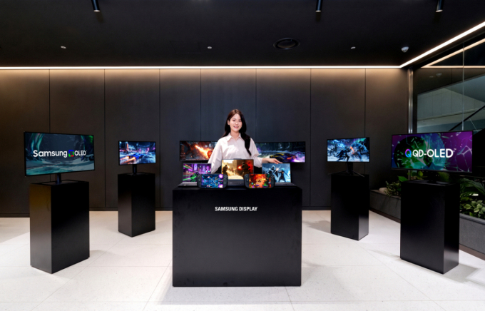 삼성디스플레이가 2~5일(현지시간) 대만 타이베이 난강 전시센터(Taipei Nangang Exhibition Center)에서 열리는 '컴퓨텍스 2026(Computex 2026)'에 참가해 선보일 게이밍 최적화 OLED·QD-OLED 제품./사진 제공=삼성디스플레