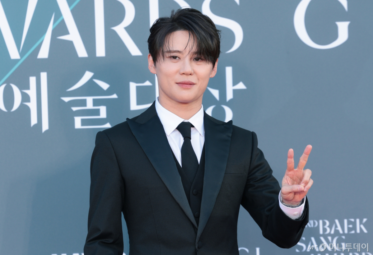 그룹 동방신기 출신 김준수가 과거 사생팬으로 인해 피해를 입었던 경험을 털어놨다./사진=머니투데이 DB