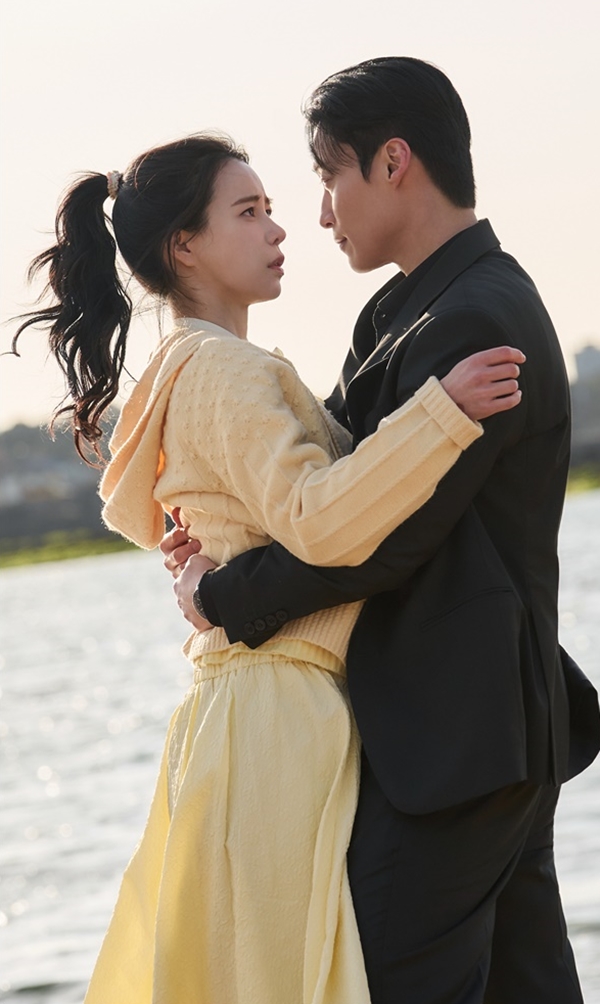 SBS 금토드라마 '멋진 신세계'의 임지연, 허남준./사진=SBS 금토드라마 '멋진 신세계'