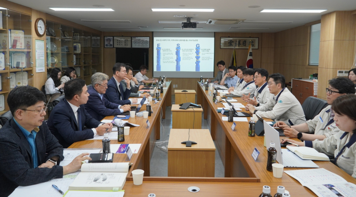 부산TP가 대양전기공업에서 매뉴콘 FGI를 하고 있다./사진제공=부산TP