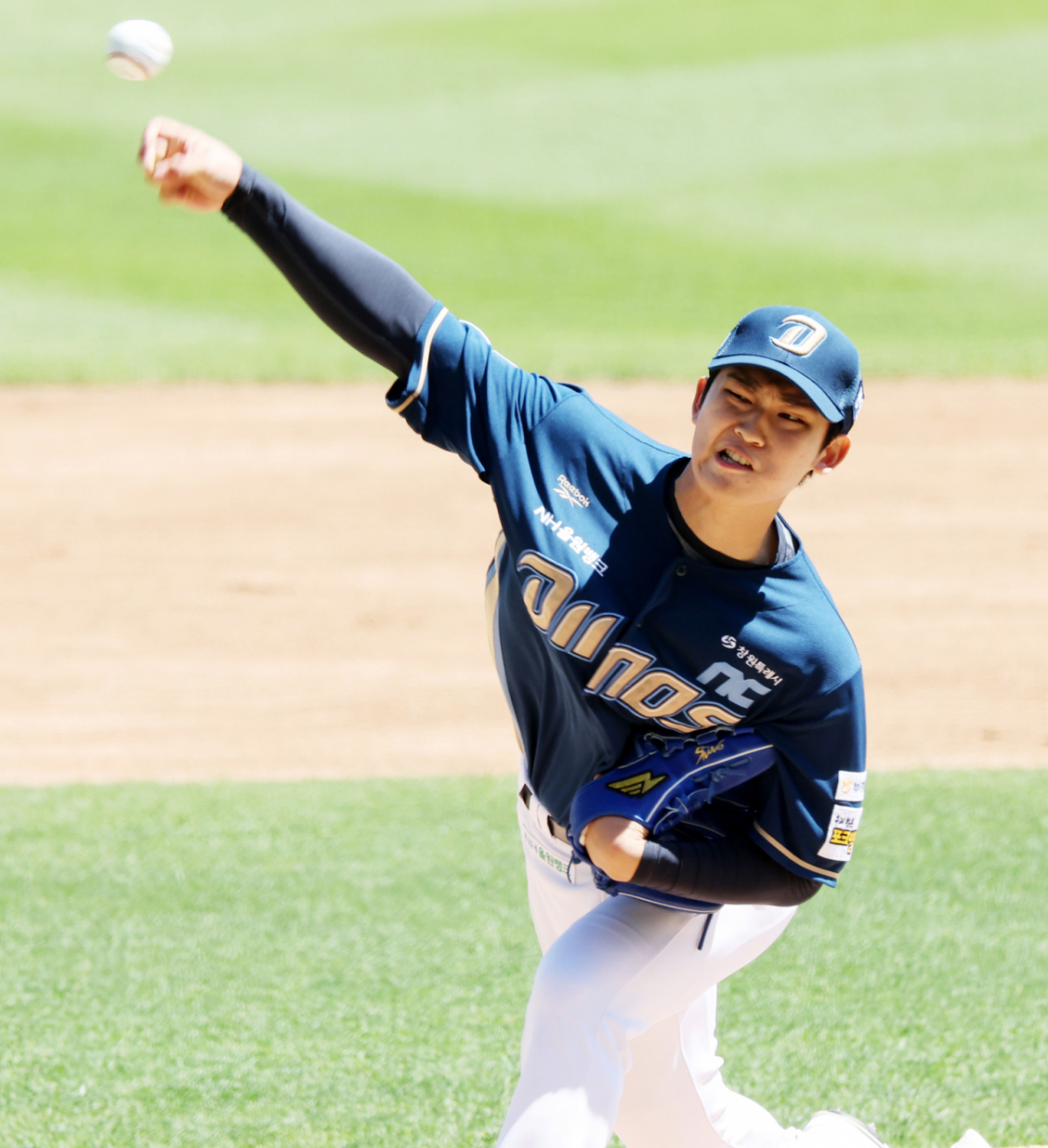 다오노스 신영우가 5월 5일 어린이날 인천SSG랜더스필드에서 열리는 2026KBO리그 SSG랜더스와 NC다이노스 경기에서 선발로 나서 역투하고 있다.. 2026.05.05. /사진=강영조 cameratalks@