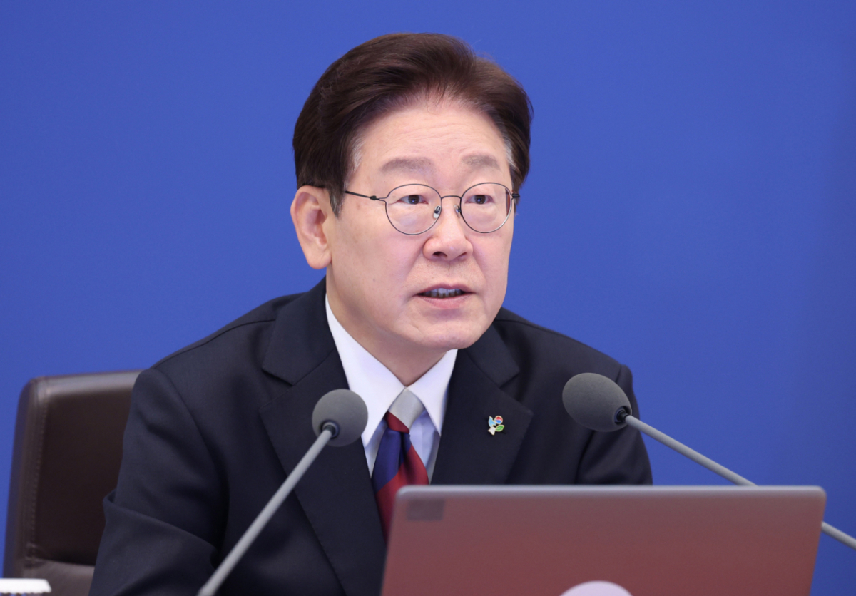 이재명 대통령이 4일 청와대에서 열린 수석보좌관회의에서 발언하고 있다./사진=뉴시스  