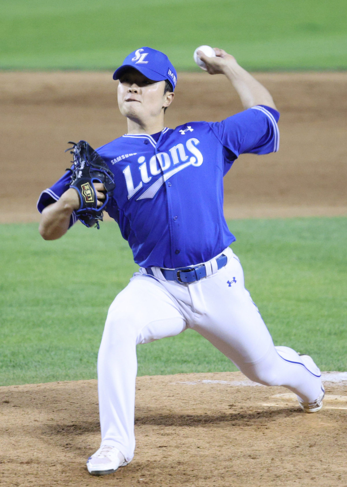 2026 신한 SOL KBO리그 두산 베어스 대 삼성 라이온즈 경기가 30일 서울 잠실야구장에서 열렸다.  삼성 이승민이 역투하고 있다. /사진=김진경 kim.jinkyung@