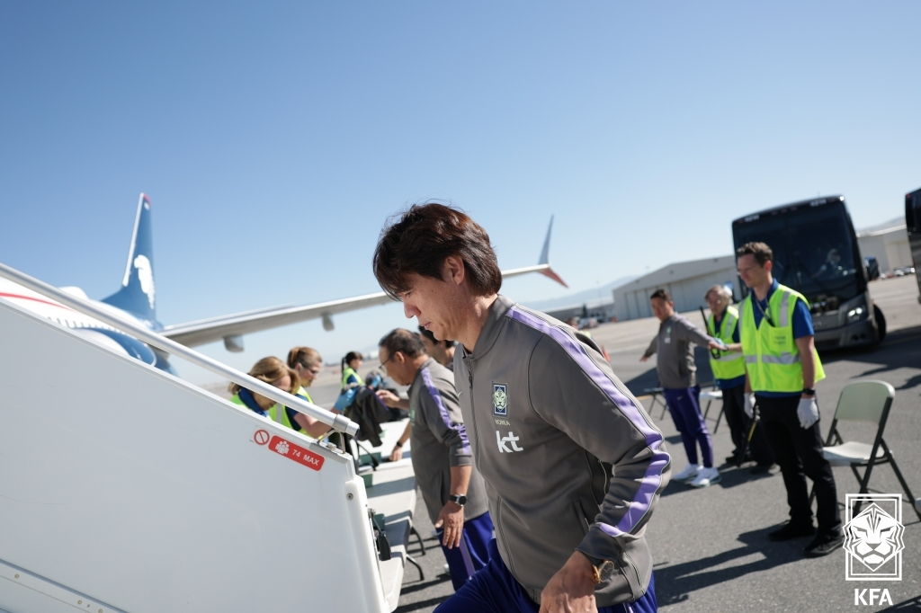 과달라하라로 출국 전 홍명보 대한민국 축구 국가대표팀 감독. /사진=대한축구협회(KFA) 제공