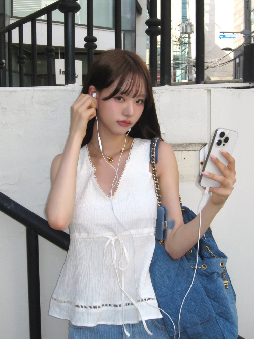 '솔로지옥5'에 출연한 인플루언서 박희선이 최근 불거진 스폰서 논란에 대해 7일 "사실무근"이라는 입장을 밝혔다. /사진=박희선 인스타그램