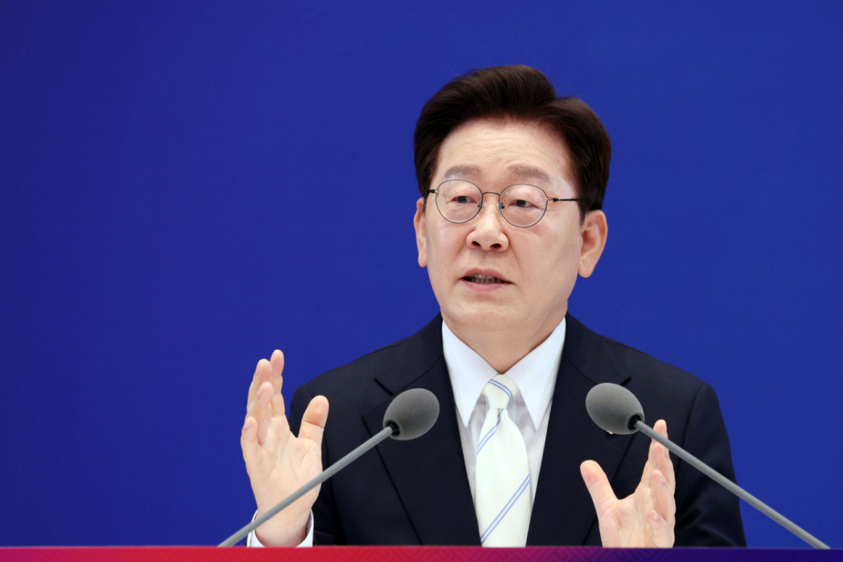 이재명 대통령이 8일 청와대 영빈관에서 열린 취임 1주년 기자회견 '대체불가 대한민국'에서 발언하고 있다. /사진=뉴시스