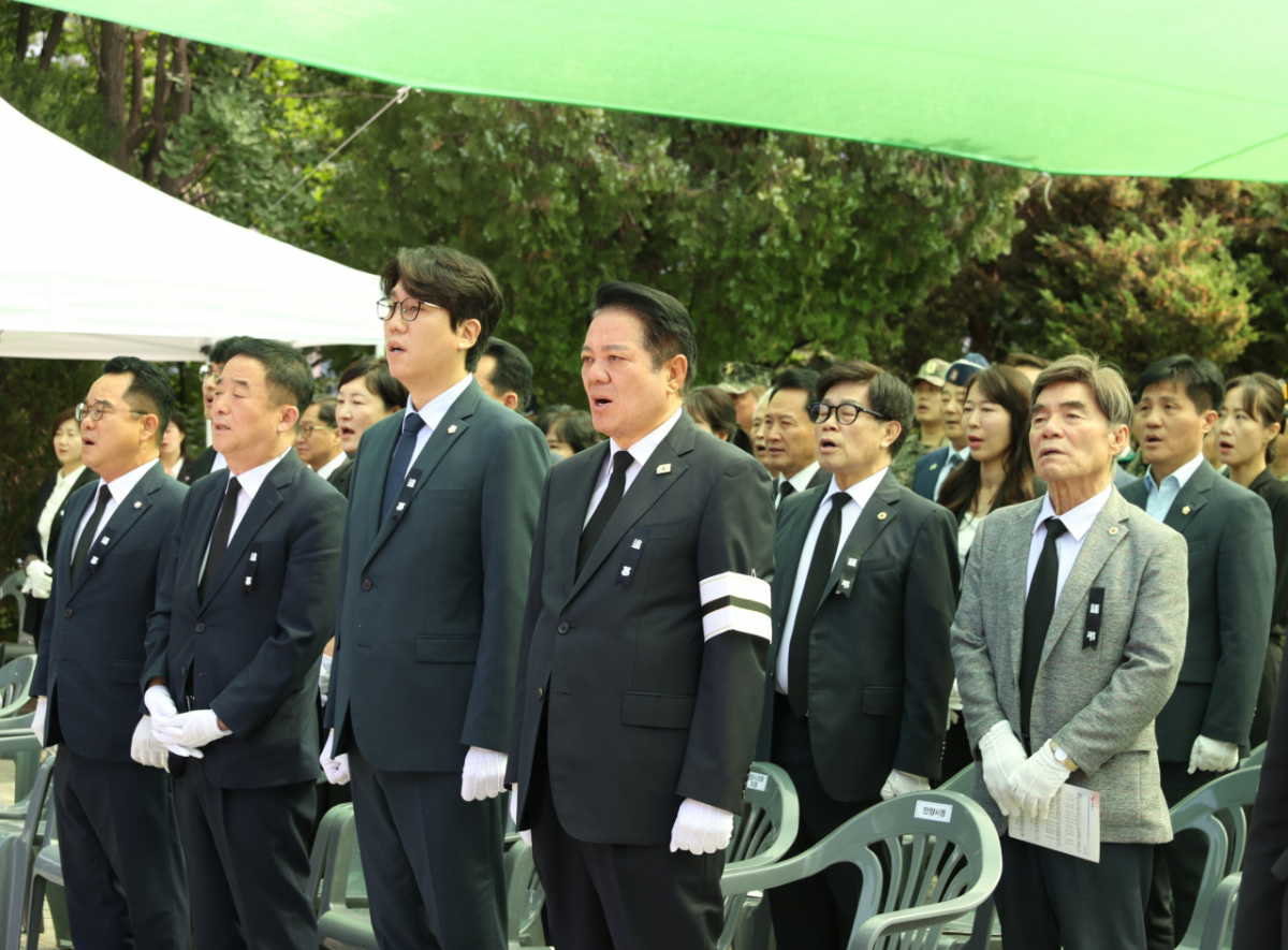 지난 6일 안양5동 현충탐에서 열린 제71회 현충일 추념식./사진제공=안양시