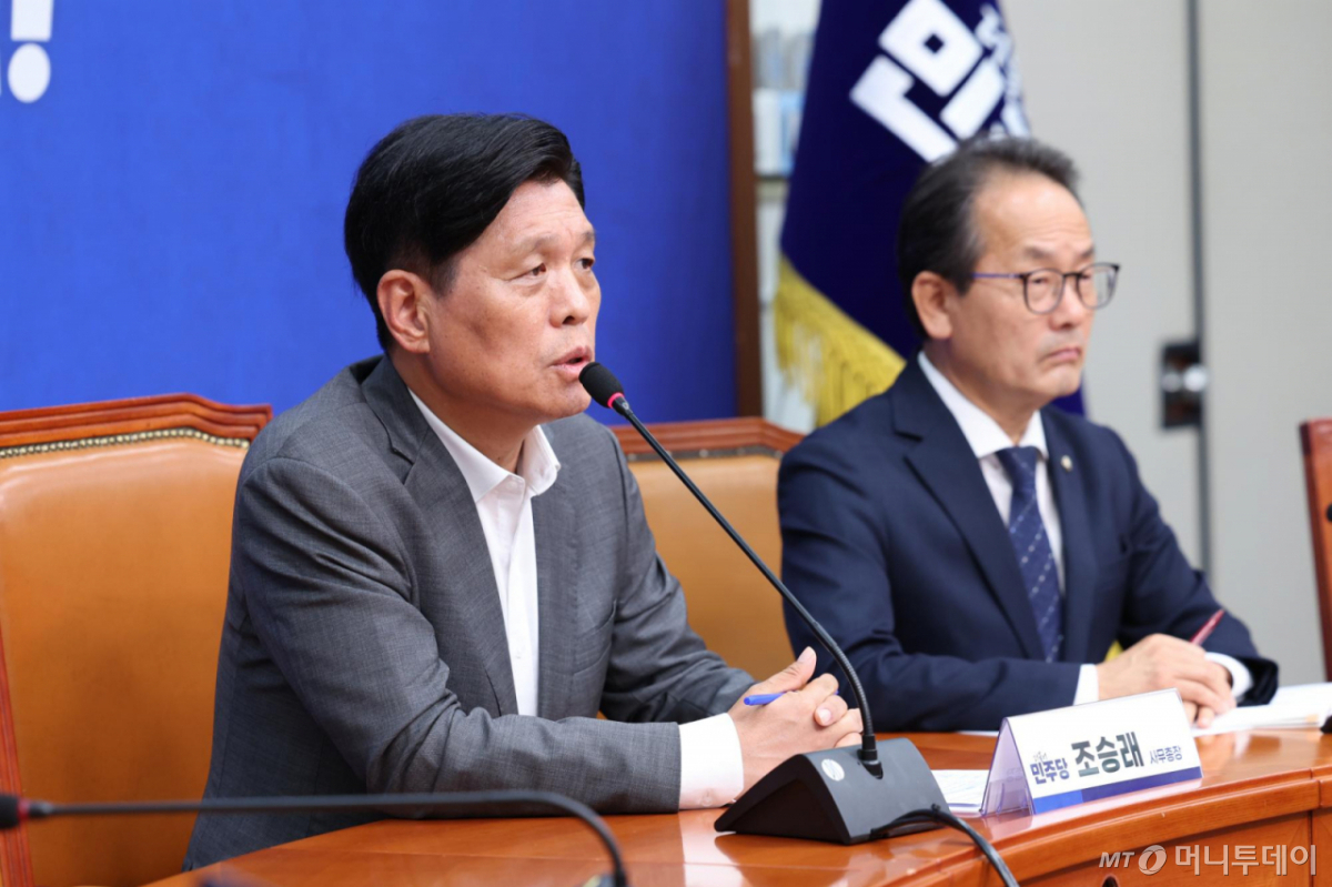 조승래 더불어민주당 사무총장이 8일 오후 서울 여의도 국회에서 당무 현안 관련 기자회견을 하고 있다. /사진=뉴시스