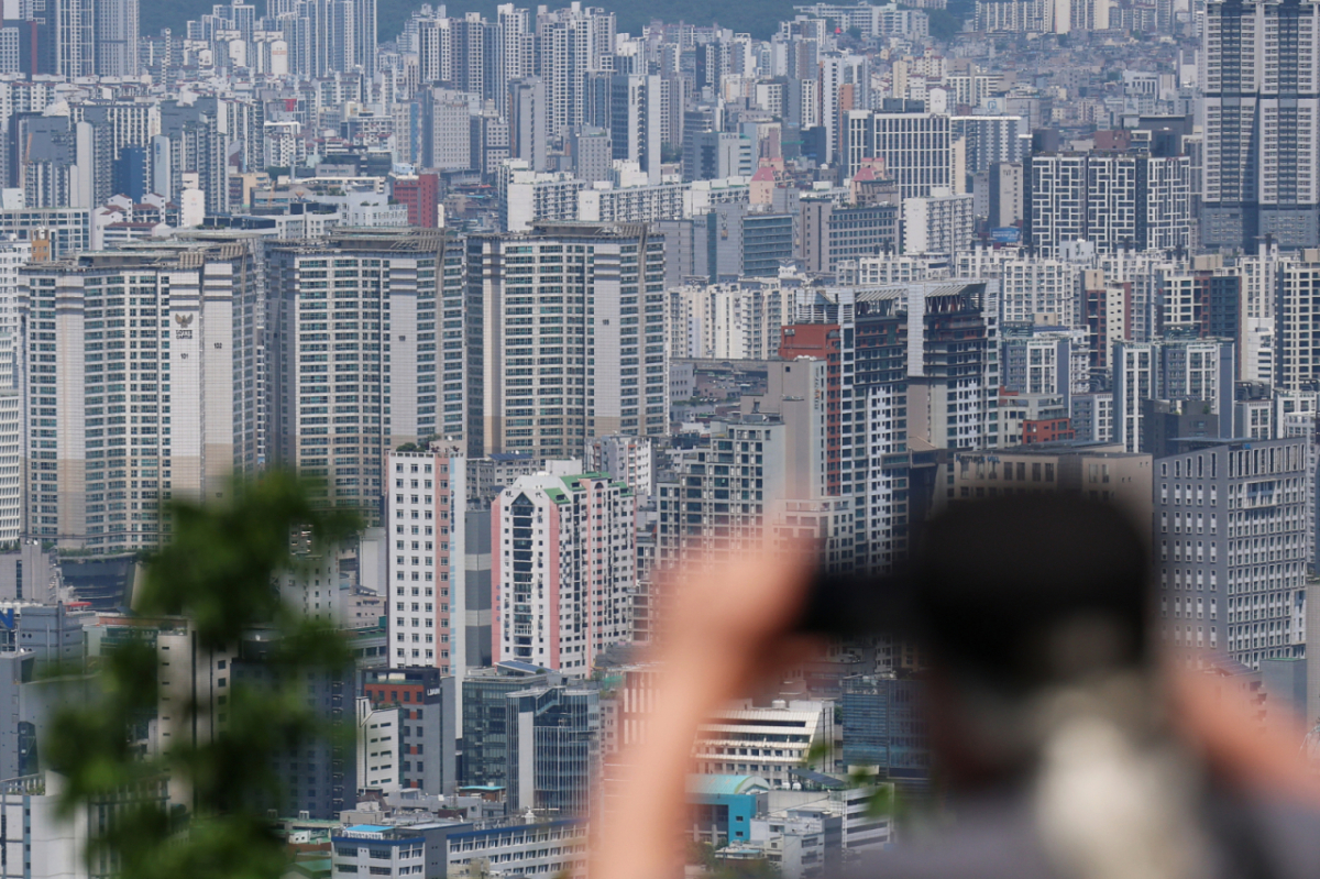 남산에서 바라본 서울 아파트 단지 모습. (서울=뉴스1)