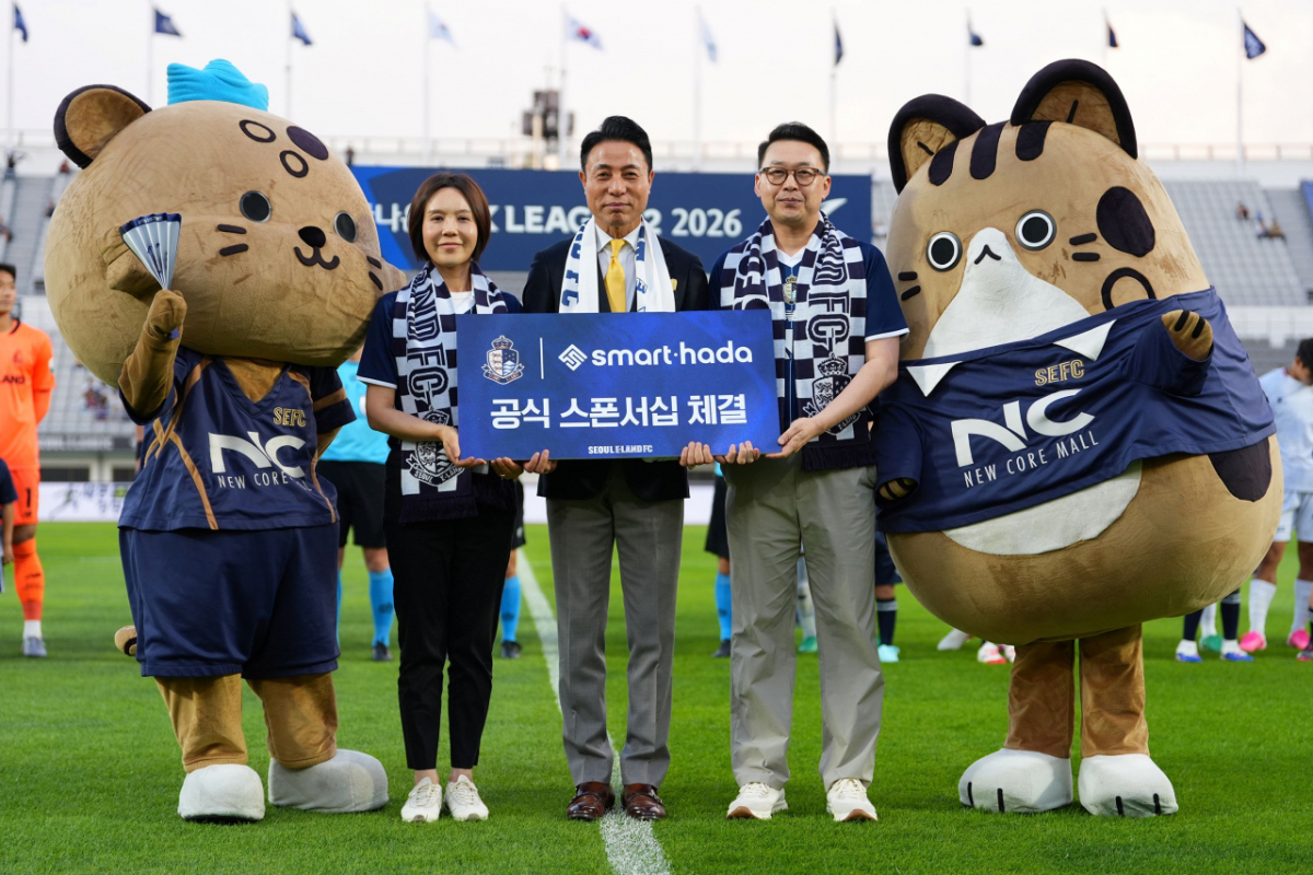 (왼쪽부터) 최진경 스마트하다 이사, 우상배 서울 이랜드 대표이사, 박상국 스마트하다 대표. /사진=서울 이랜드 제공