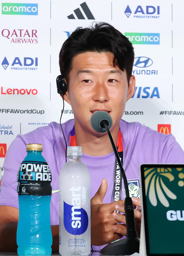 한국 대표팀이 2026 북중미월드컵 A조 예선 한국-체코전을 하루 앞둔 10일 멕시코 과달라하라 에스타디오 아크론에서 기자회견을 열었다. 손흥민이 출사표를 밝히고 있다. /사진=김진경 kim.jinkyung@