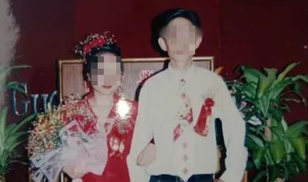 결혼식 날의 왕 씨와 남편. /사진=SCMP