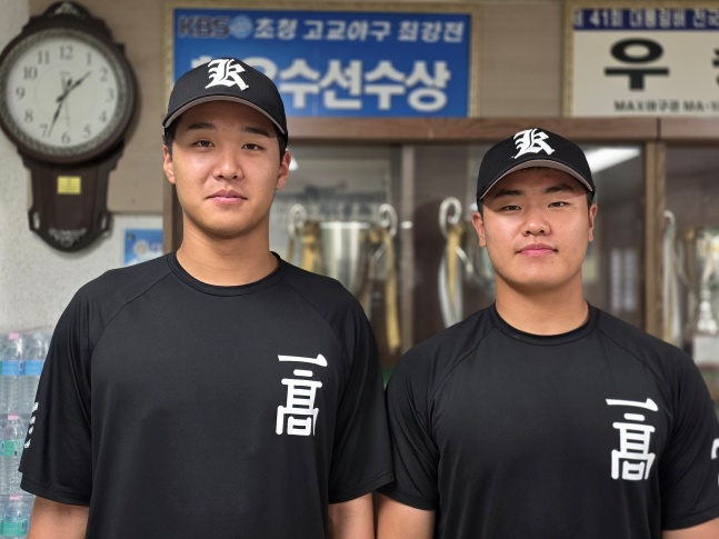 광주일고 박찬민(왼쪽)과 김선빈이 최근 광주일고에서 스타뉴스와 만나 인터뷰했다. /사진=김동윤 기자