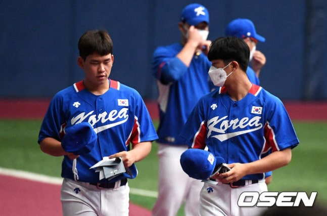 2020 도쿄올림픽 대비 훈련 당시 김진욱(왼쪽)과 이의리.