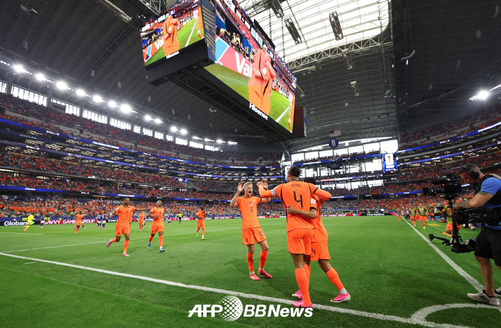 15일 미국 댈러스 스타디움에서 열린 네덜란드와 일본의 2026 FIFA 북중미 월드컵 조별리그 F조 1차전 경기 모습. /AFPBBNews=뉴스1