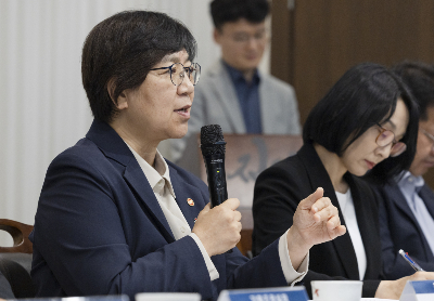 (서울=뉴스1) = 정은경 보건복지부 장관이 지난 11일 서울 광화문의 한 식당에서 열린 국민주권정부 출범 1주년 계기 보건복지부 출입기자단 정책간담회에서 발언하고 있다. (보건복지부 제공. 재판매 및 DB금지) 2026.6.14/뉴스1 Copyright © 뉴스1. All rights reserved. 무단 전재 및 재배포, AI학습 이용 금지. /사진=(서울=뉴스1)